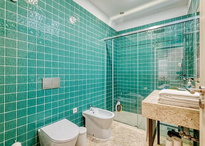 Apartament Downtown Retreat *