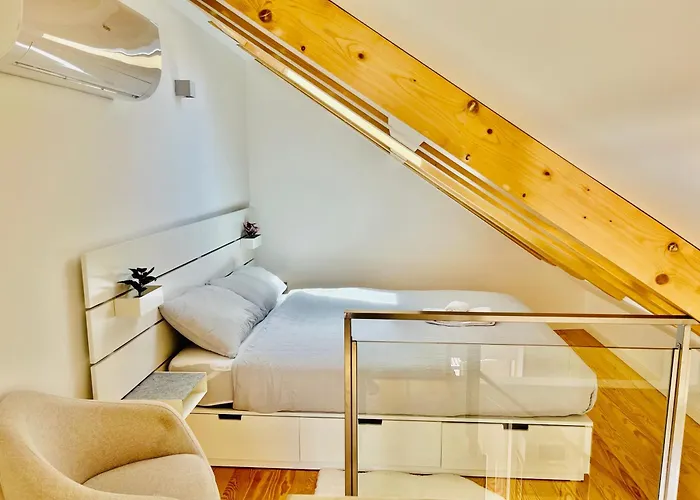 Apartament Downtown Retreat *