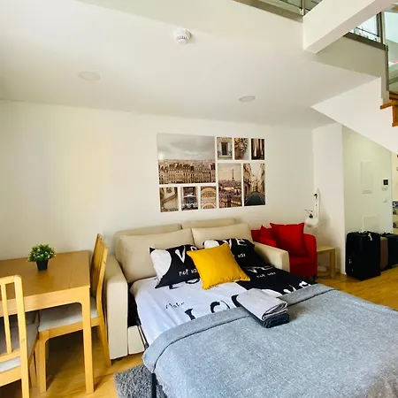 Downtown Retreat Apartment