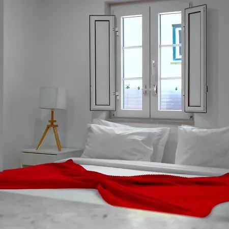 Апартаменты Downtown Retreat *